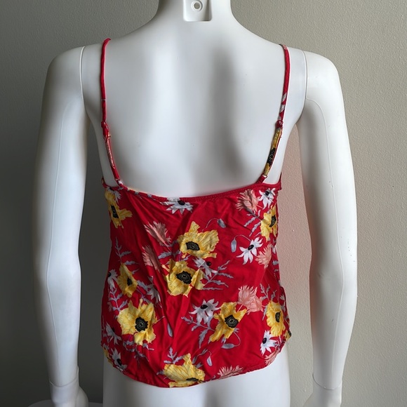 Red Floral Tank Top - Picture 3 of 6